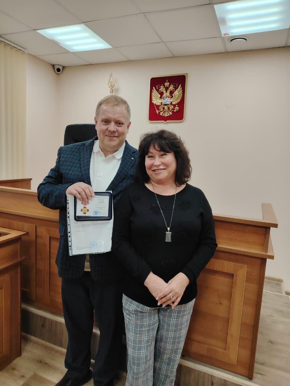 Администратору Енисейского районного суда В.П. Русакову вручена ведомственная награда 0